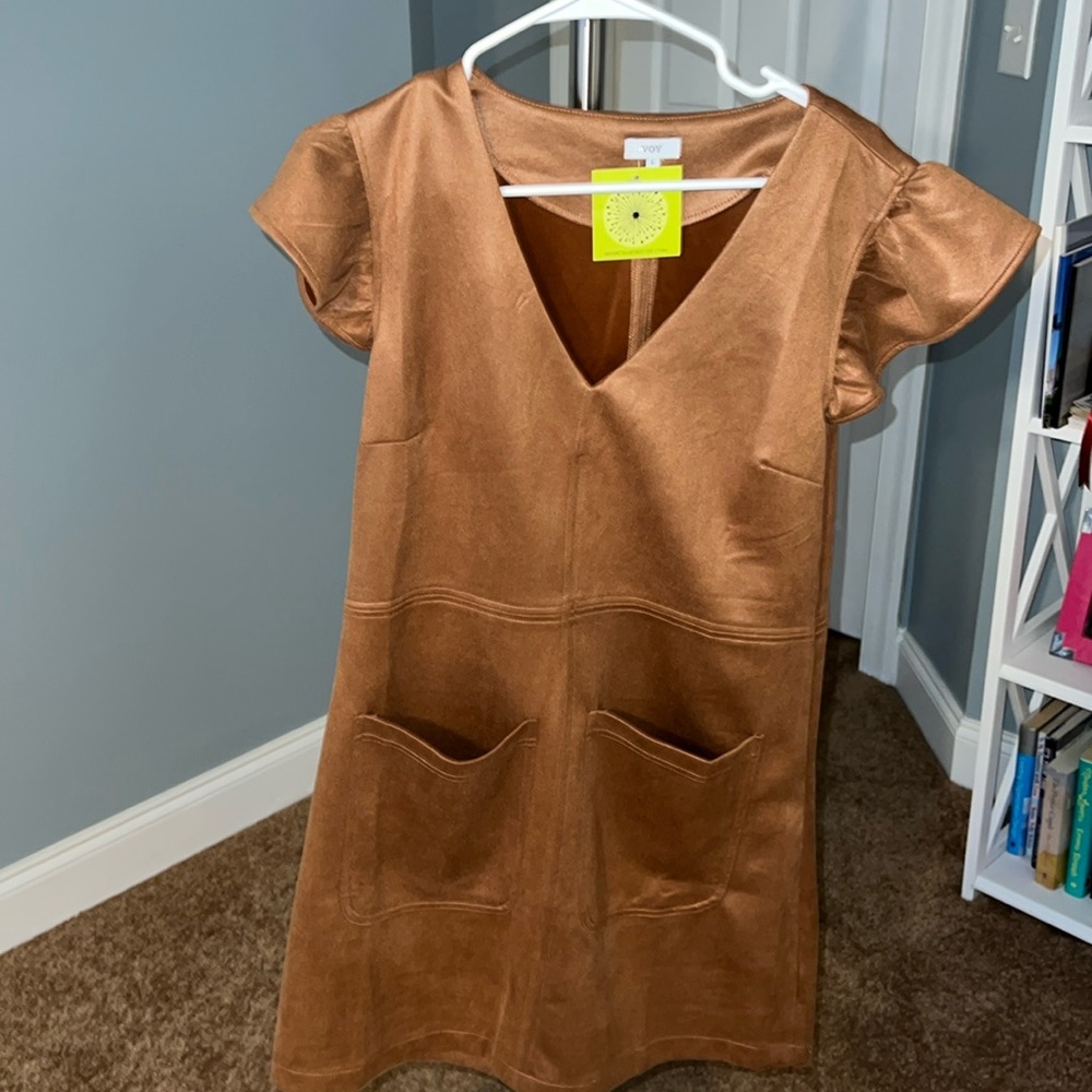 NWT brown suede a line dress with front pockets. Size L